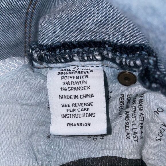 Evereve Size 27 The Ever Straight High Rise Fit Button Fly Medium Wash - Picture 9 of 9